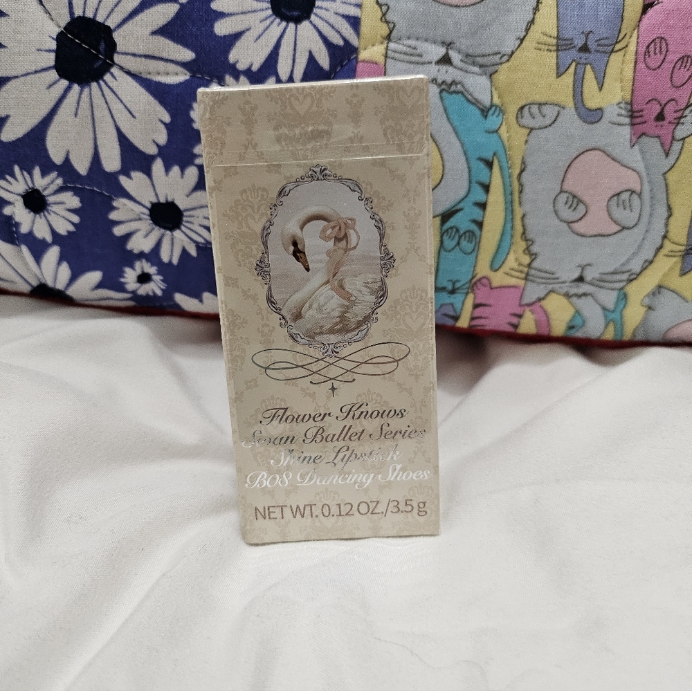 Flower Knows Swan Ballet Shine Lipstick (B08 Dancing Shoes)